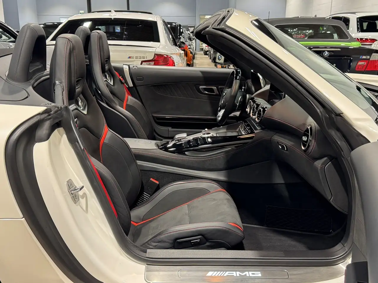 Mercedes-Benz AMG GT снимка Mercedes-Benz AMG GT