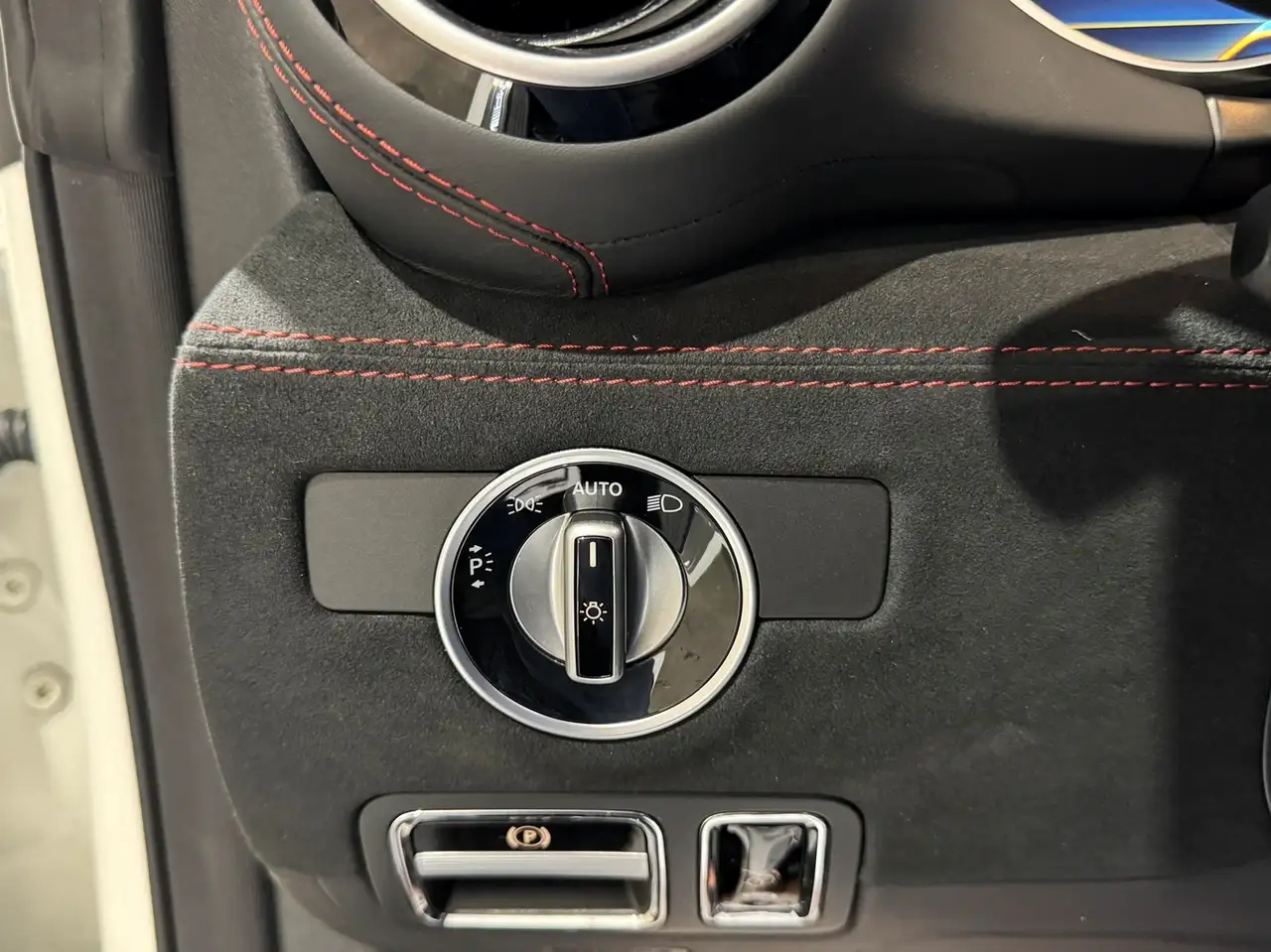 Mercedes-Benz AMG GT снимка Mercedes-Benz AMG GT