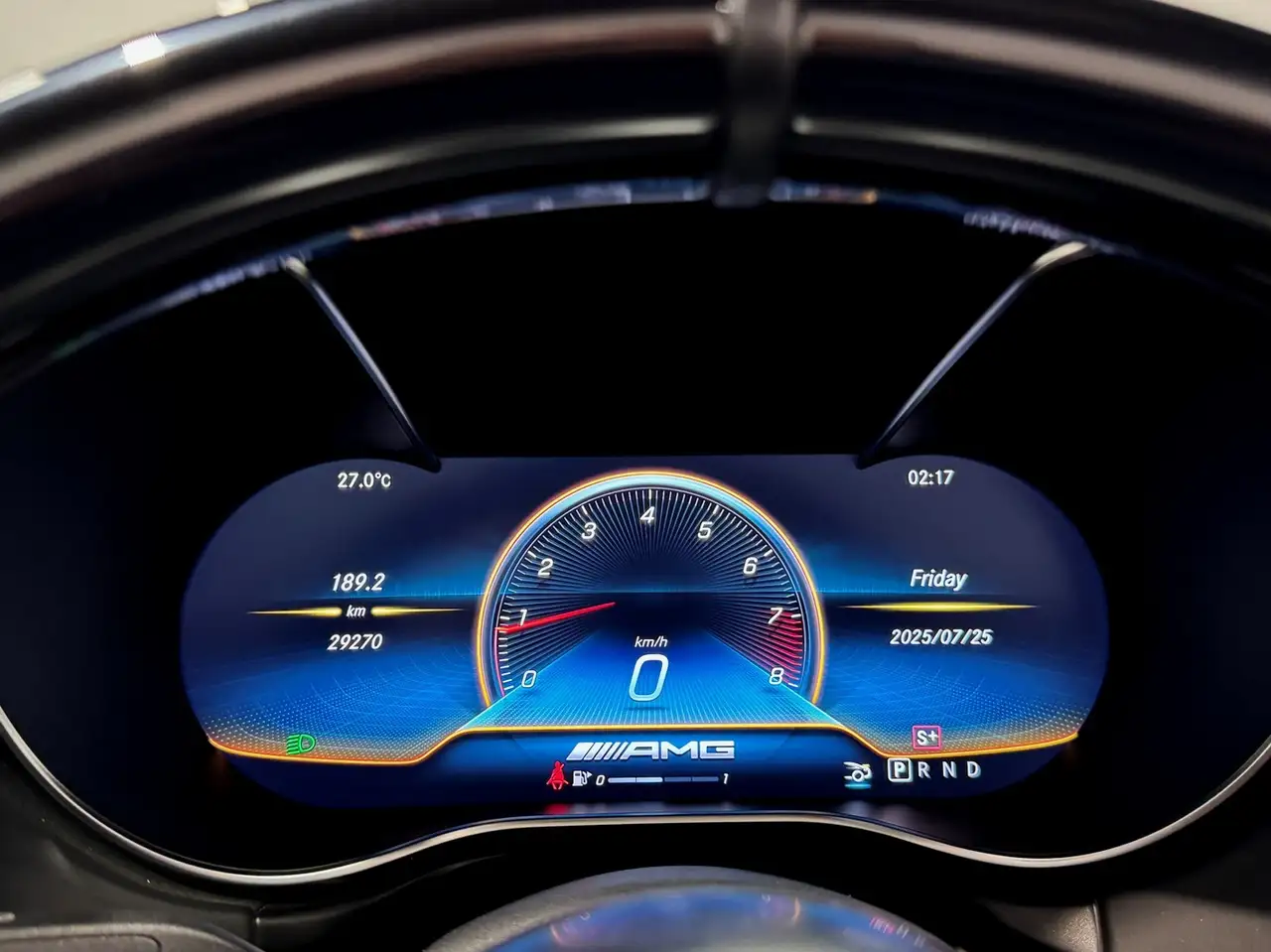 Mercedes-Benz AMG GT снимка Mercedes-Benz AMG GT