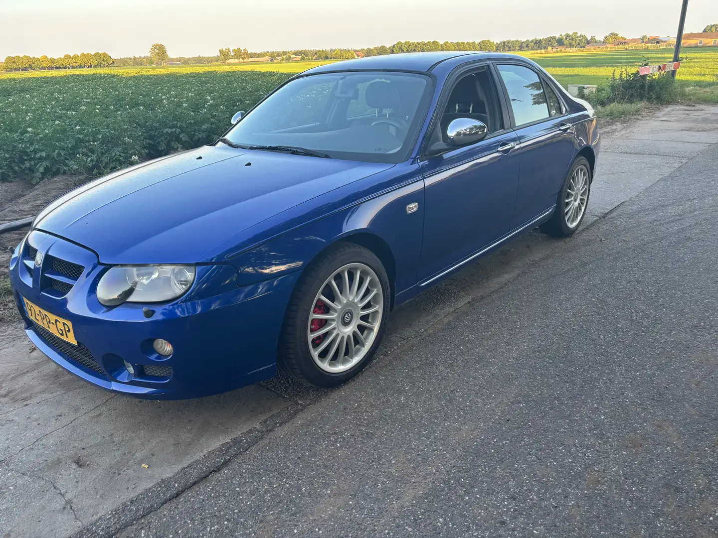 MG ZT ZT 2.5 V6 190 Albastru - 2