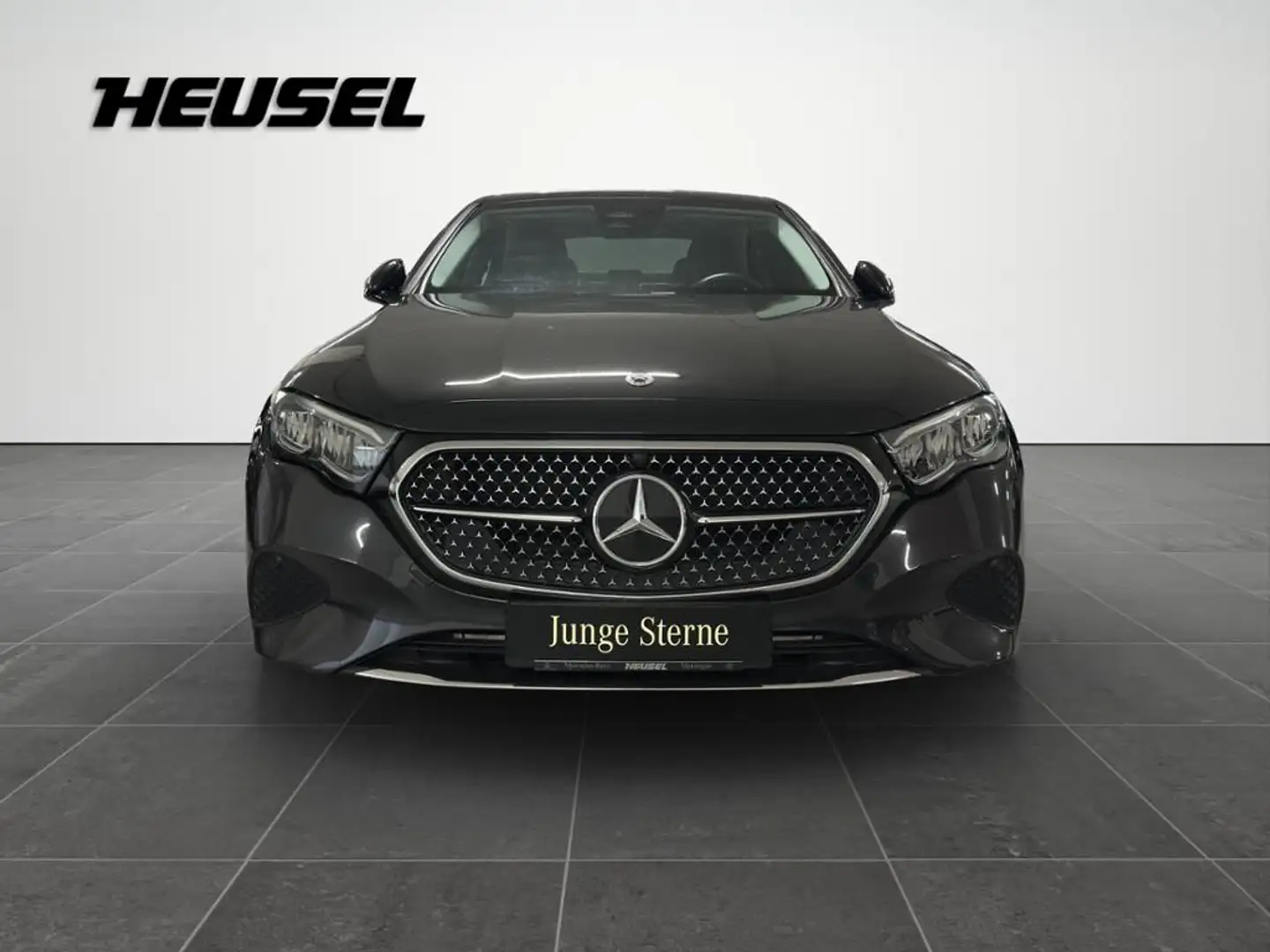 Mercedes-Benz E 200 Avantgarde *PanoSHD*Winter*Keyless*Amb.bel Grau - 2