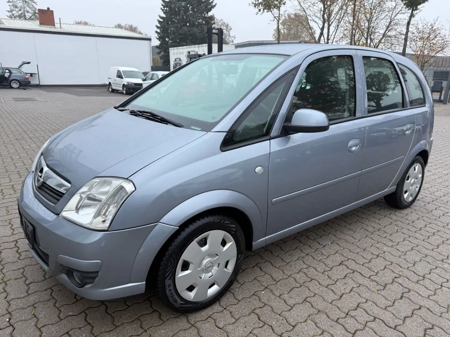 Opel Meriva Edition Blau - 2