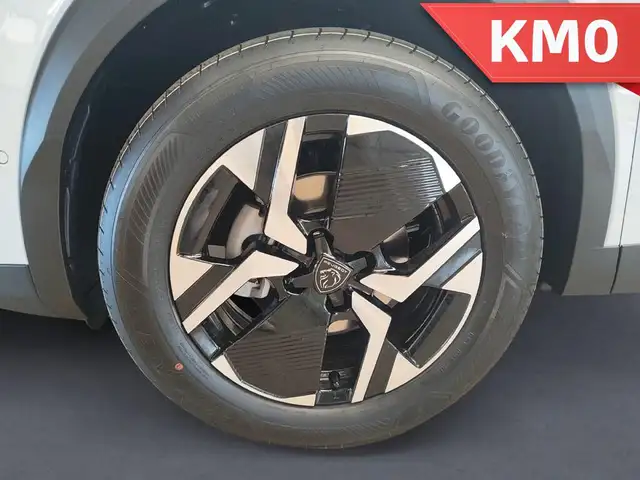 Peugeot 2008 view 9