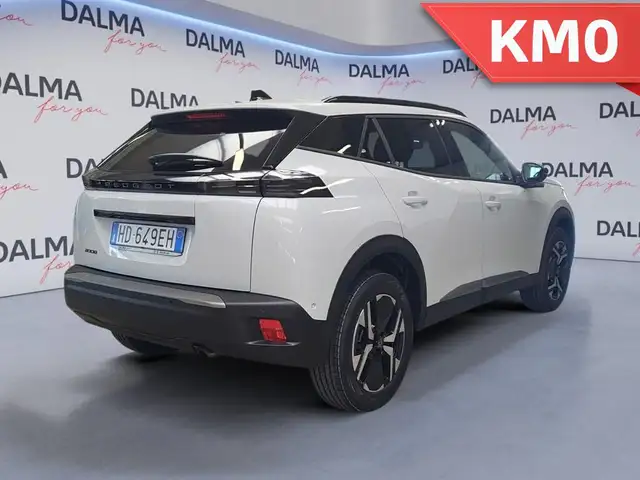Peugeot 2008 view 5