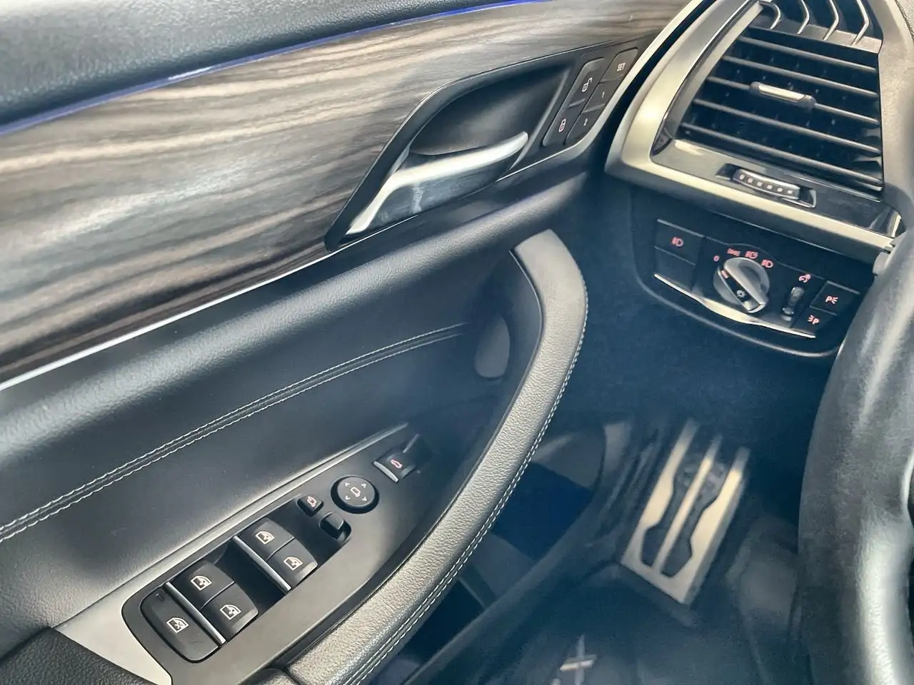 BMW X3 photo BMW X3