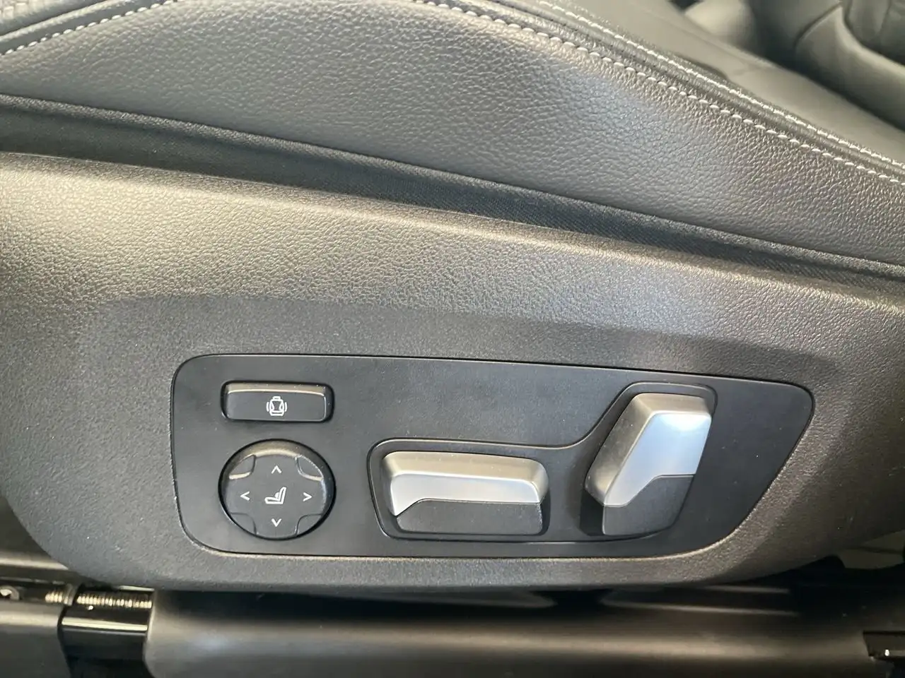 BMW X3 photo BMW X3