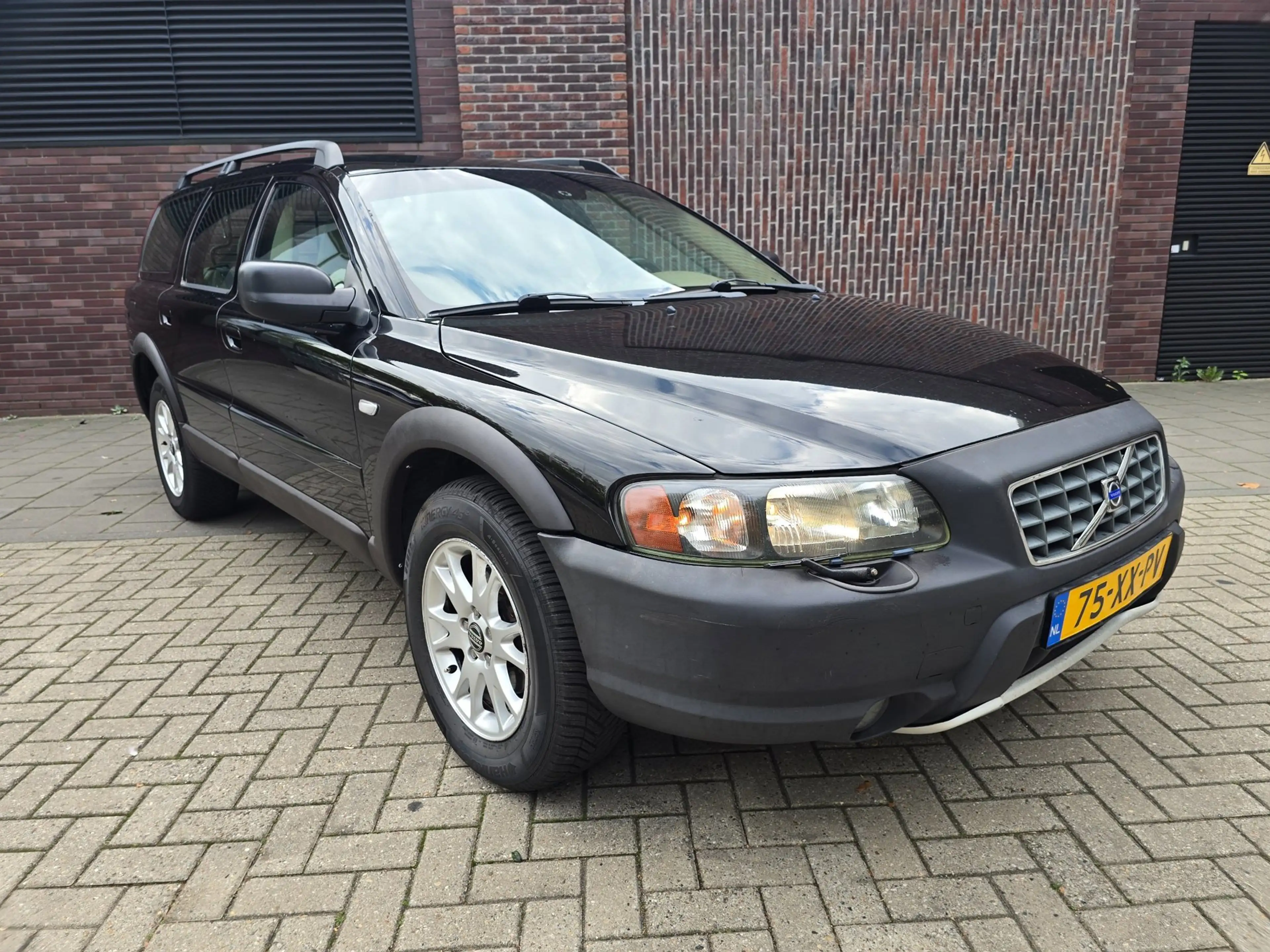 Volvo XC70 Volvo XC70 2.5 T Geartronic Comfort Line — photo 12
