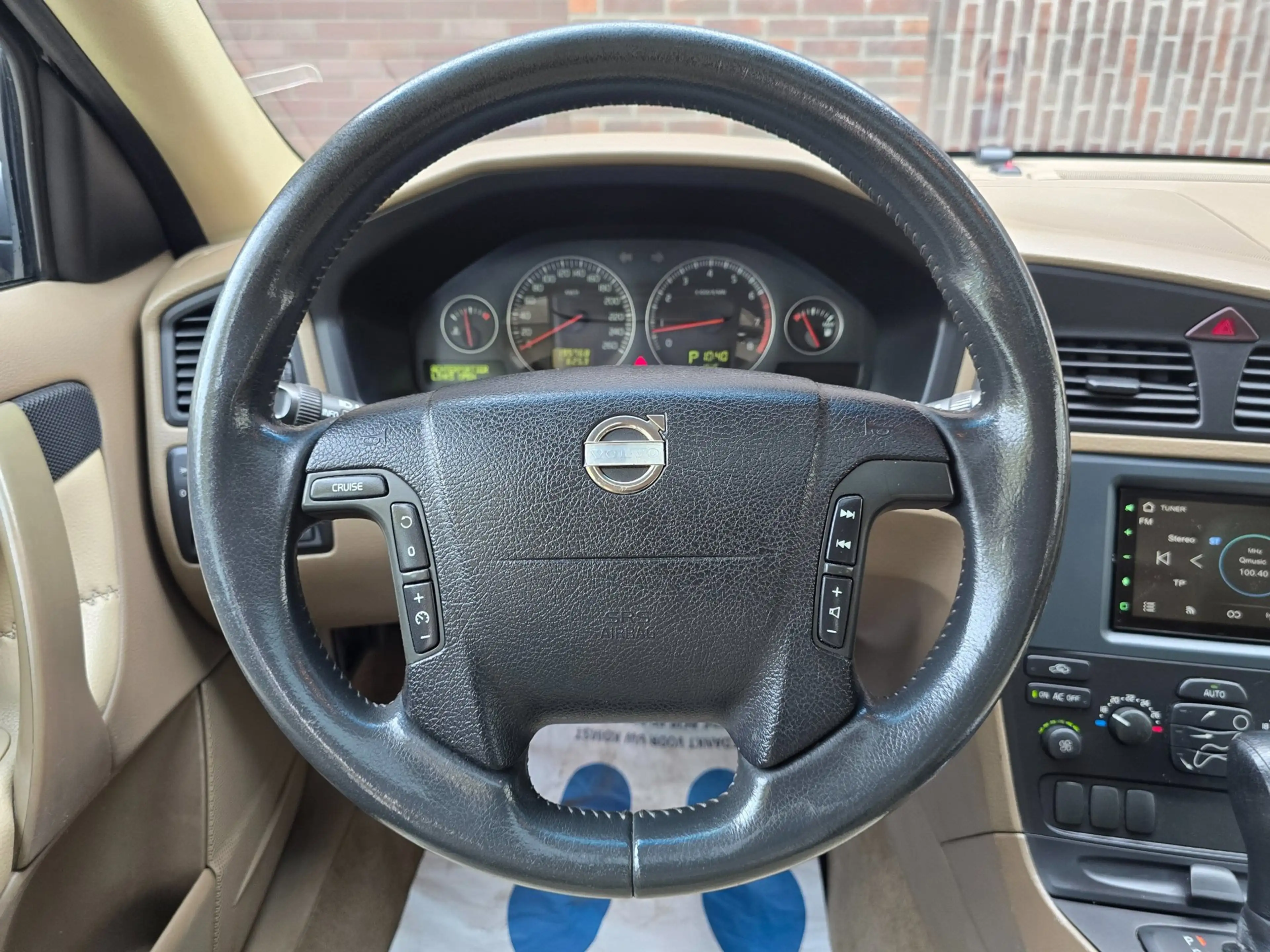 Volvo XC70 Volvo XC70 2.5 T Geartronic Comfort Line — photo 18