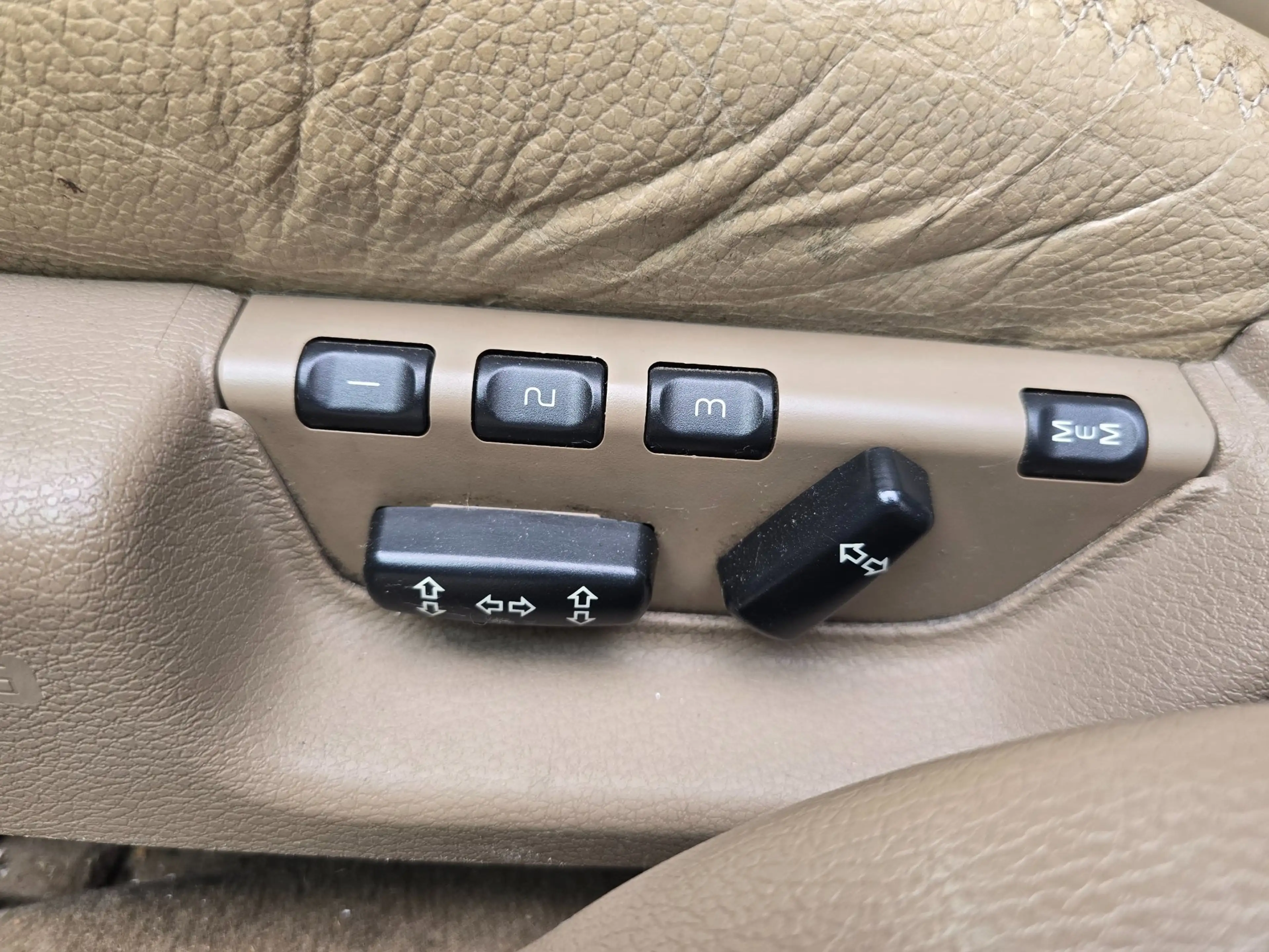 Volvo XC70 Volvo XC70 2.5 T Geartronic Comfort Line — photo 20