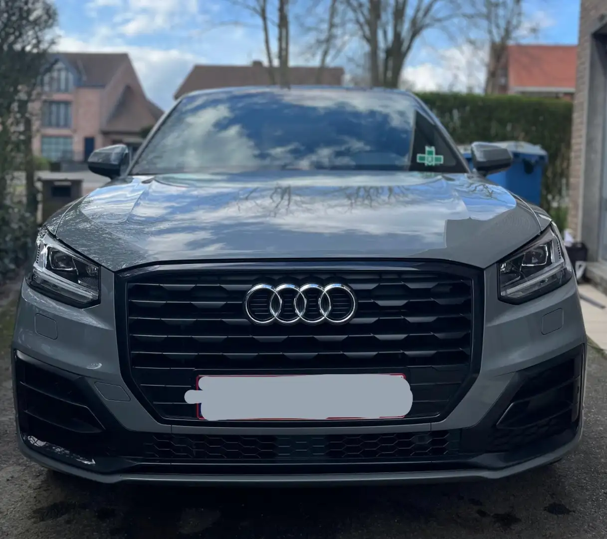 Audi Q2 35 TDI S tronic line Grijs - 1