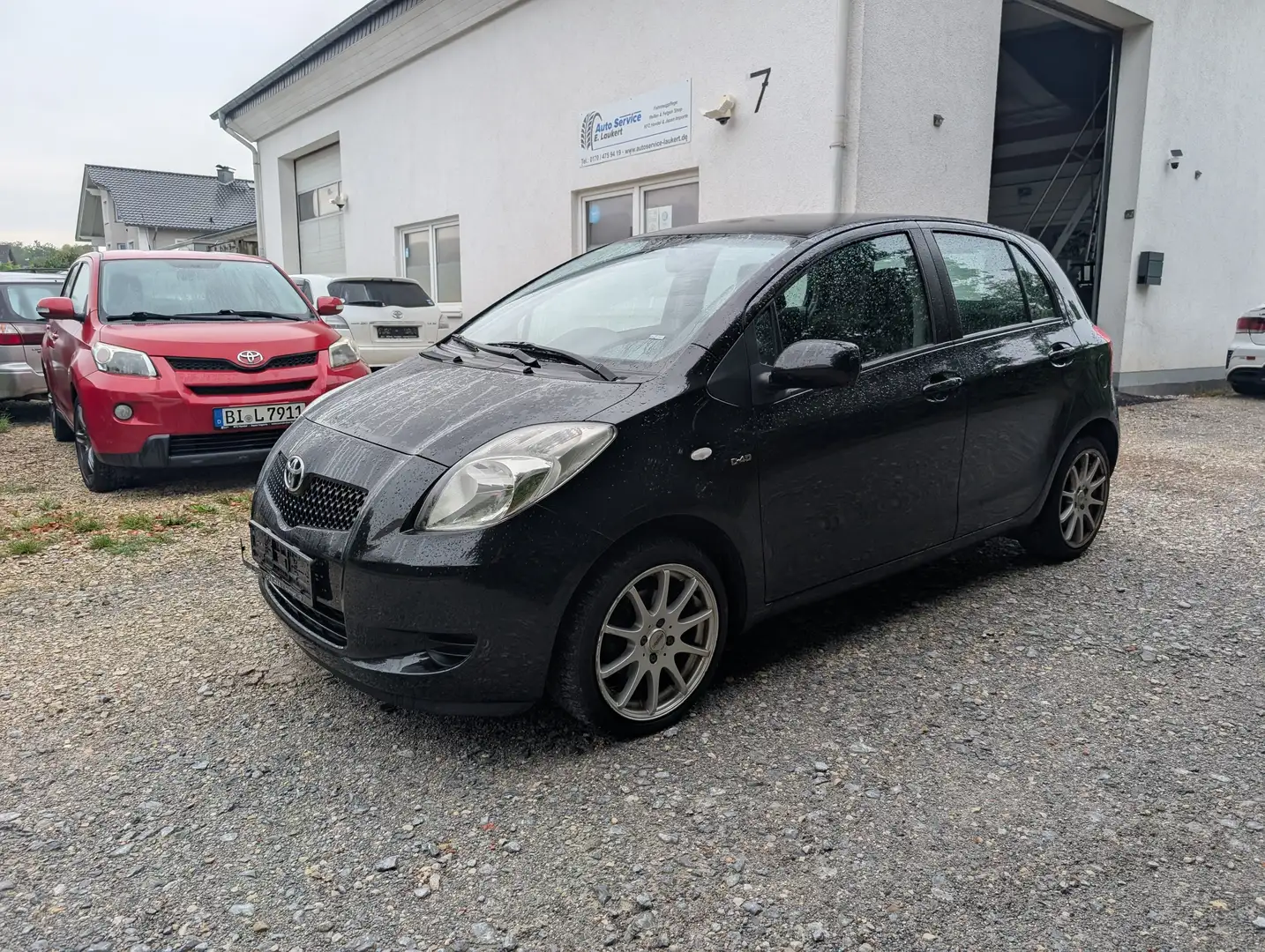Toyota Yaris 1,4 D-4D 1. Hand/Klima/LM Felge/5 Türer/o. DPF! Schwarz - 1