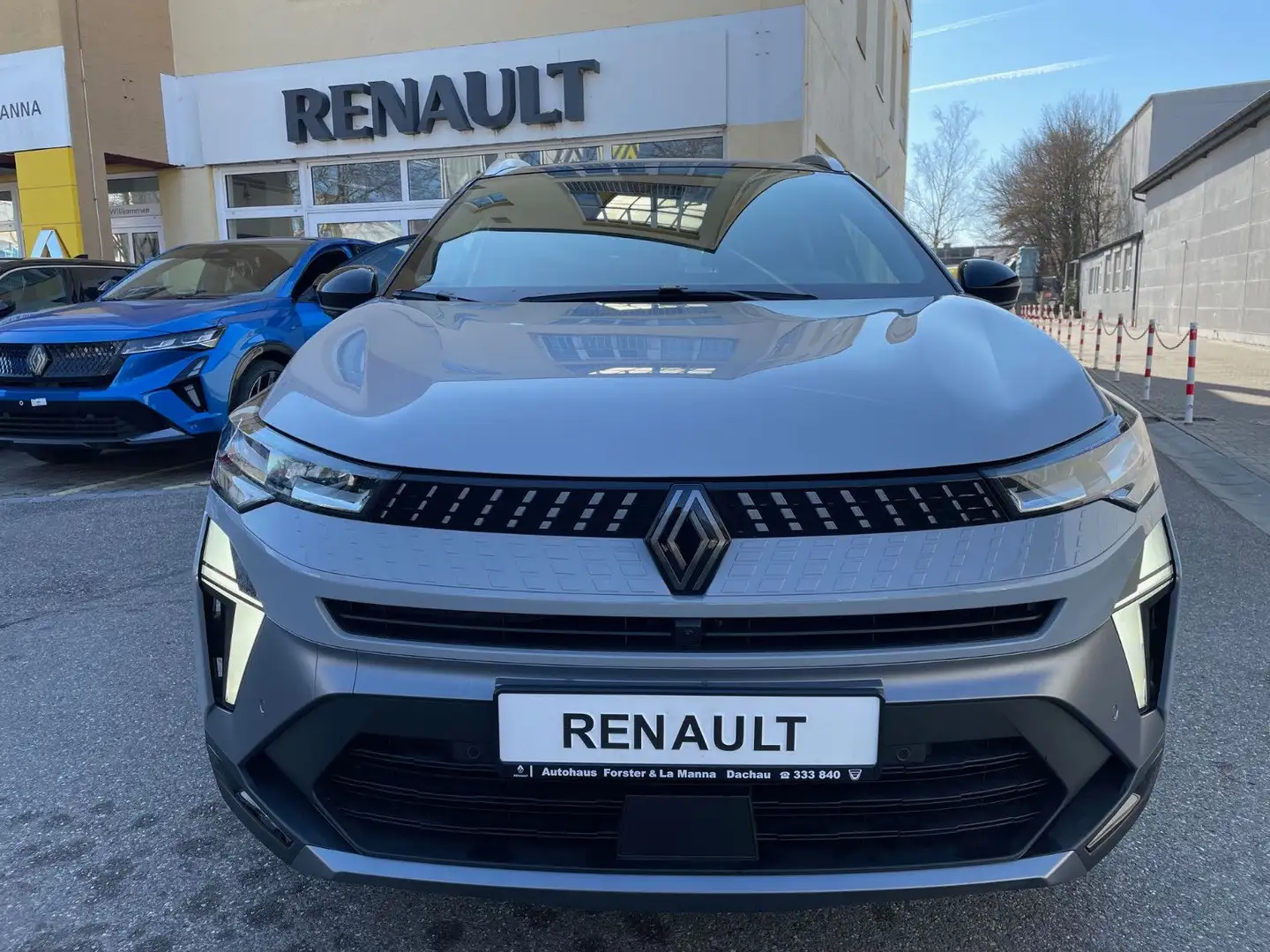 Renault Captur II Esprit Alpine Mild Hybrid 160 EDC Schwarz - 2