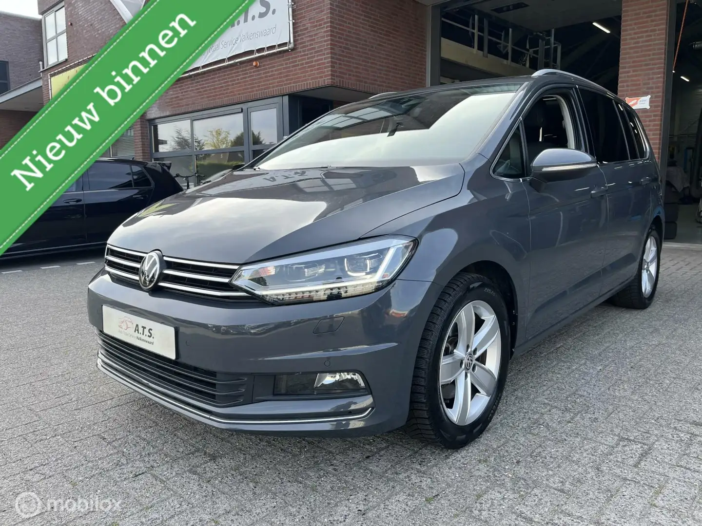 Volkswagen Touran 1.5 TSI Highline 7p DSG*PANO-DAK*ACC*CAMERA* Grijs - 1