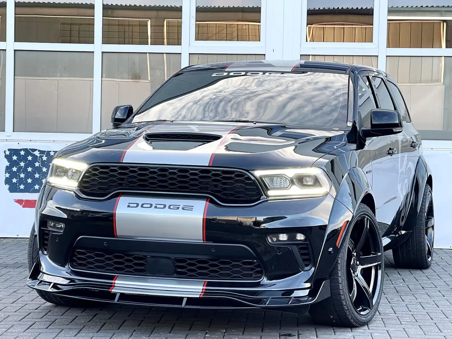 Dodge Durango R/T 5,7L Widebody 22´´ LED Leder PDC SRT Noir - 1