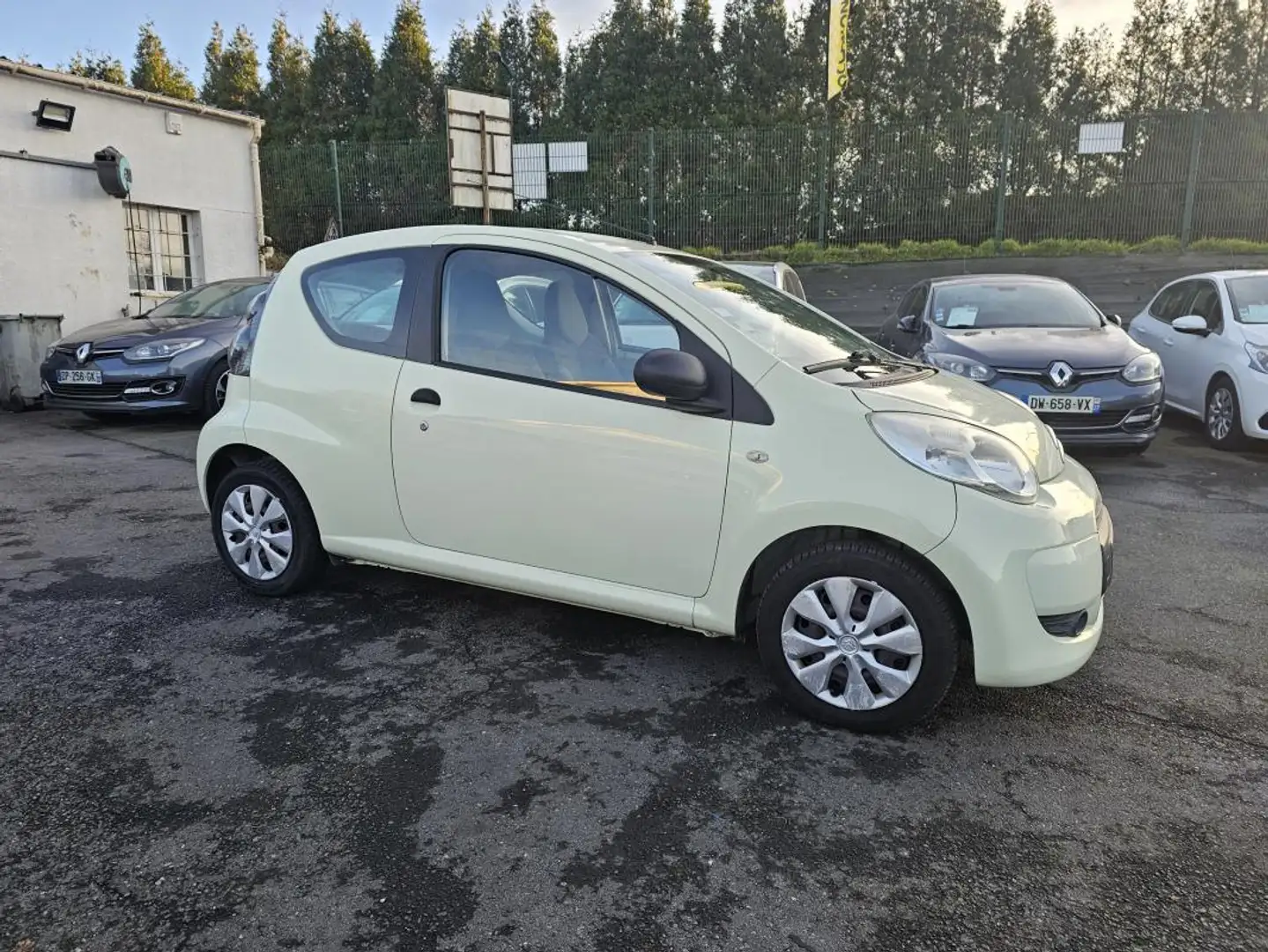Citroen C1 I (B0) PHASE 2 3P 1.0I 70CH - 2
