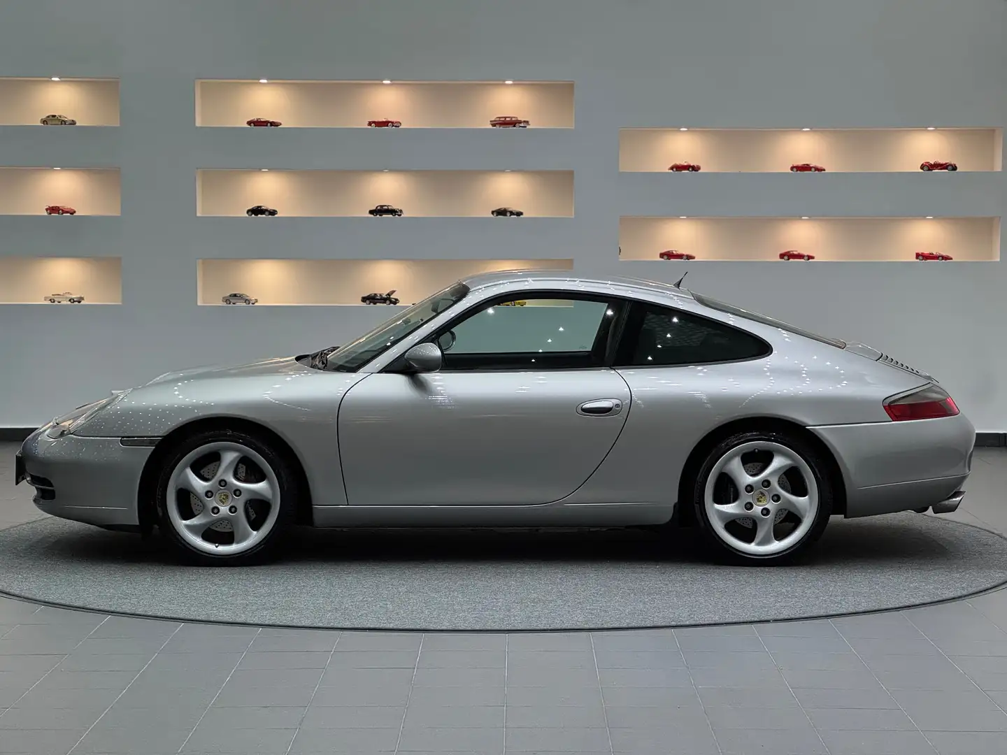 Porsche 996 911 Carrera Coupé Tiptronic S *Xenon*Tempomat* Silber - 2