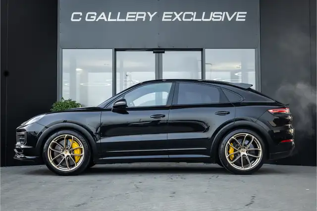 Porsche Cayenne view 4