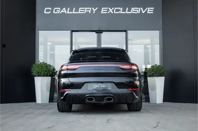 Porsche Cayenne view 6