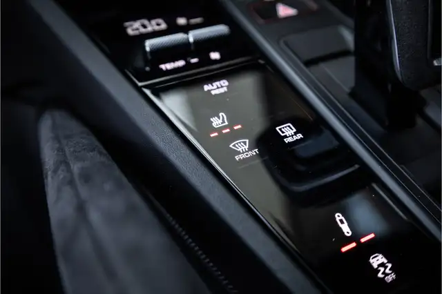 Porsche Cayenne view 20