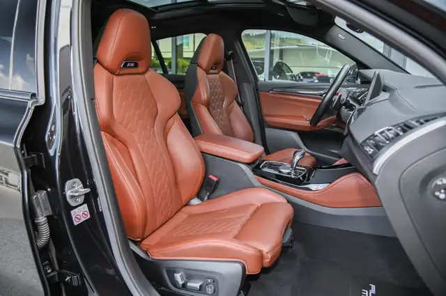 BMW X4 M view 13