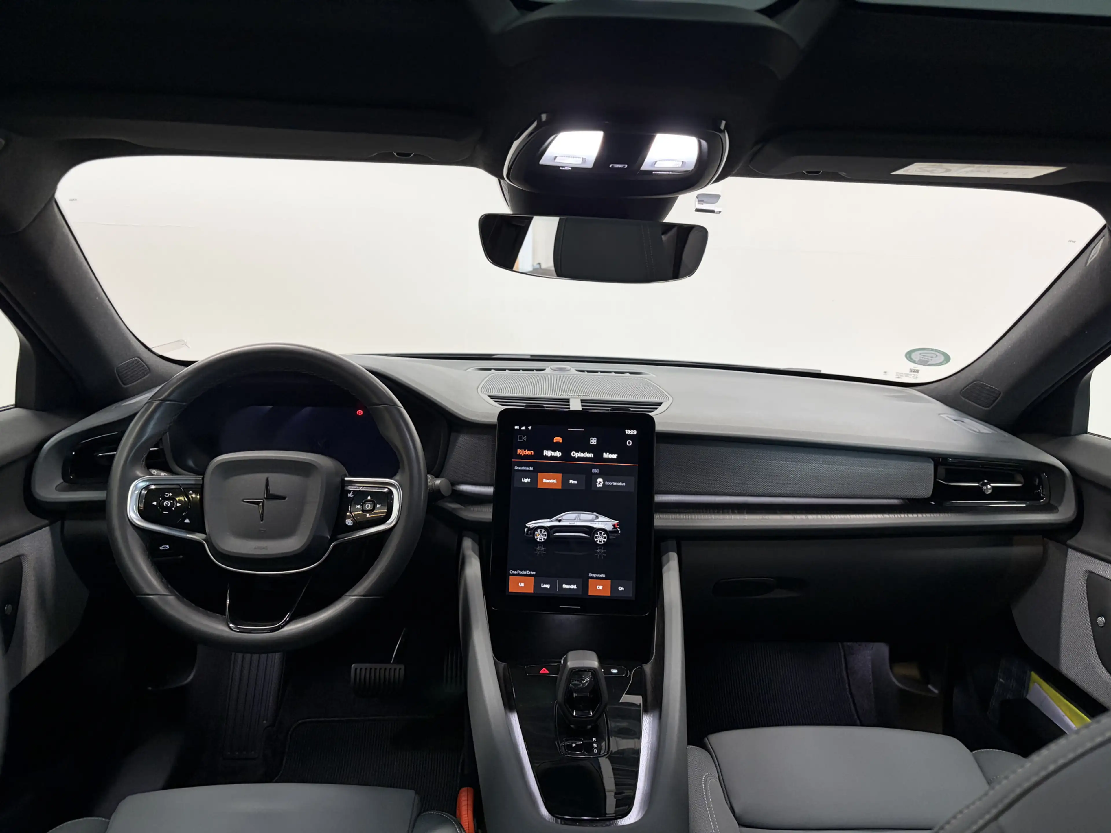 Polestar 2 Standard Range Single Mot 63kWh SOH94.7% Trekhaak — photo 2