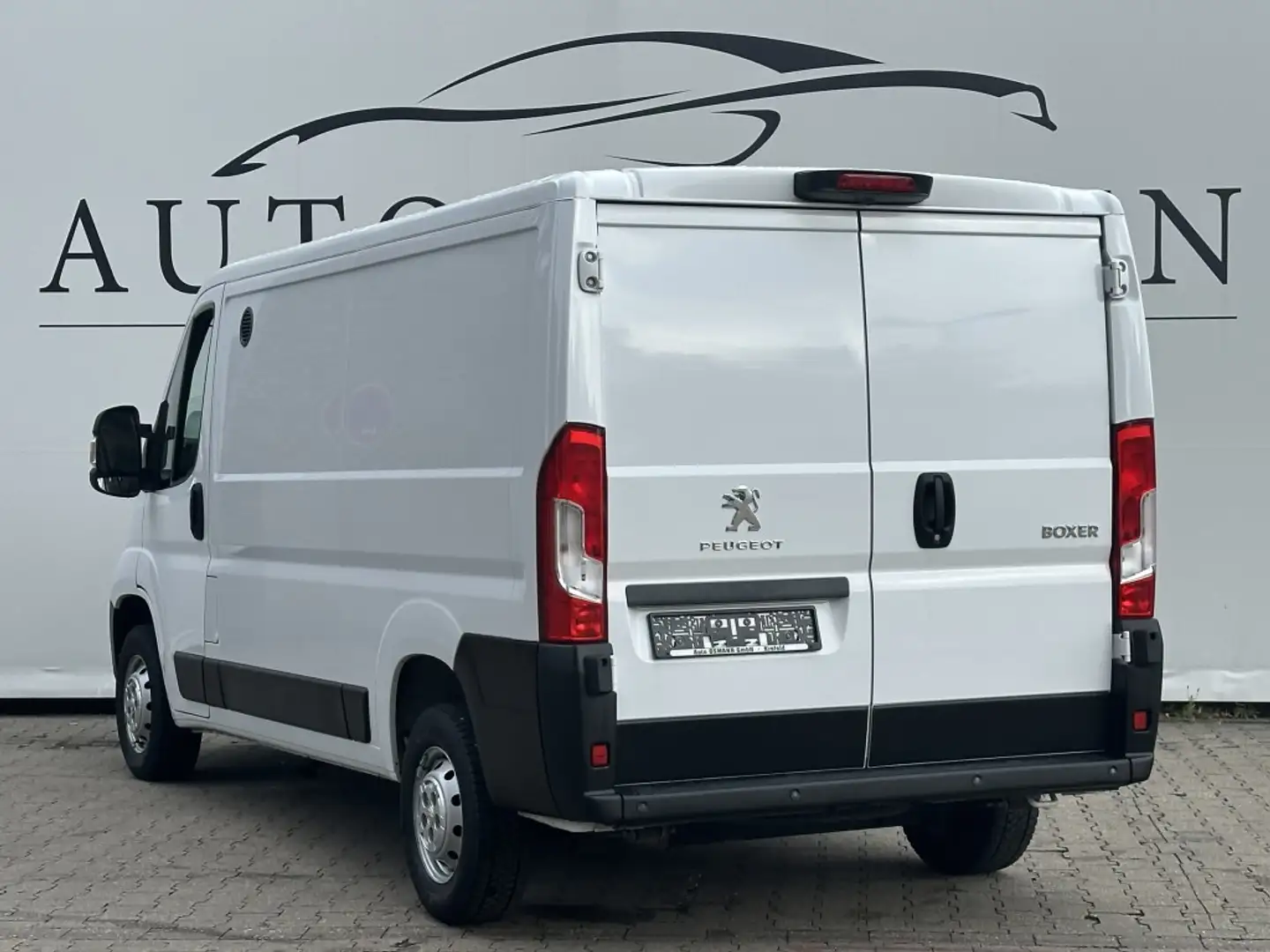 Peugeot Boxer 330 L2H1 Premium BlueHDi 140 Stop&Start Blanc - 2