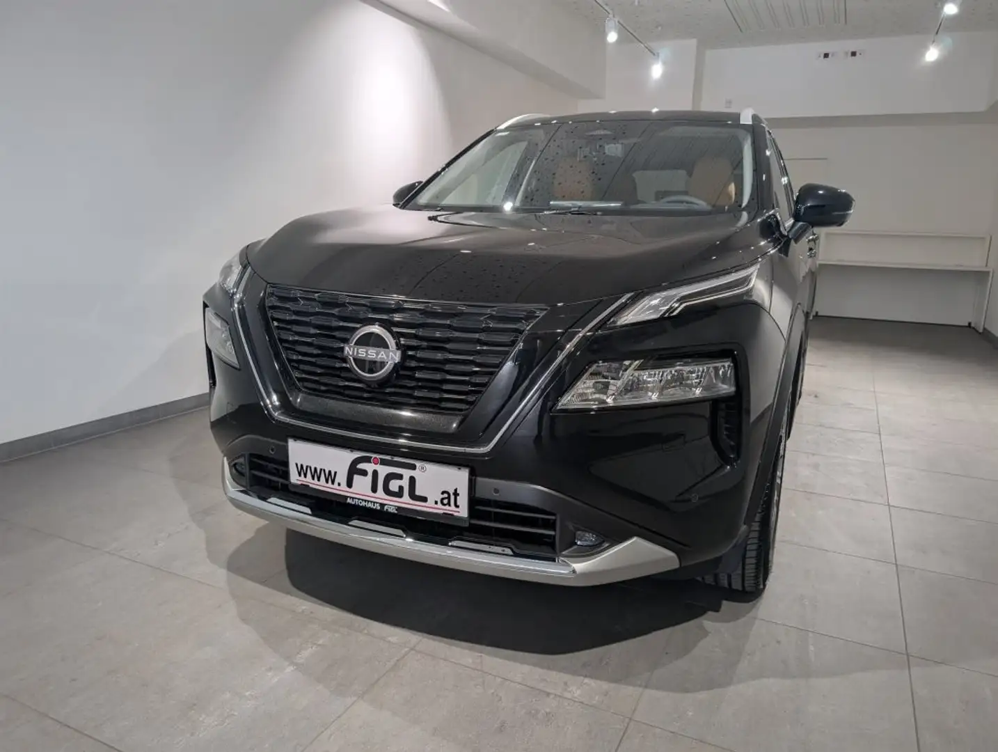 Nissan X-Trail 1.5 VC-T e-Force Tekna Plus 20 Noir - 2