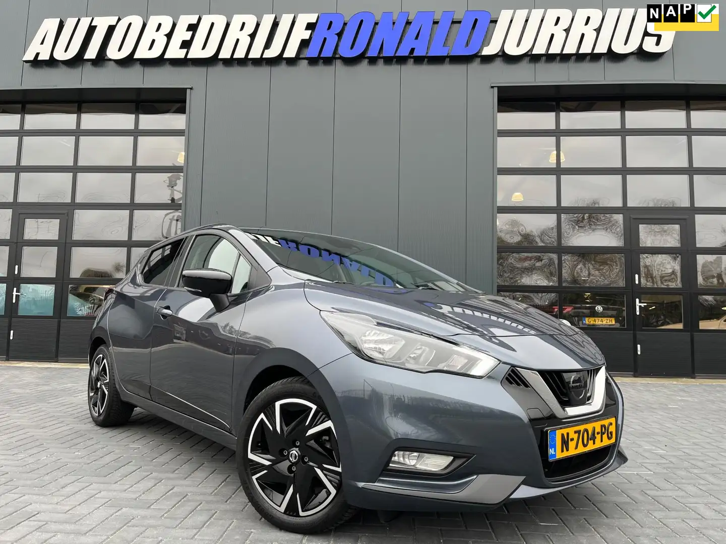 Nissan Micra 1.0 IG-T N-Design NL.Auto/Cruise/Privacy Glass/1St Grijs - 1