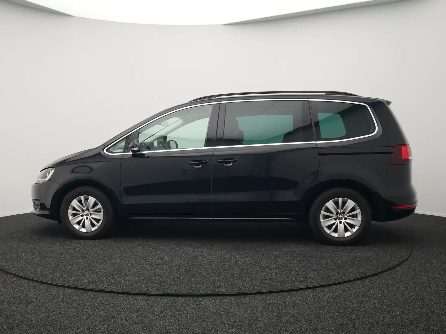 Volkswagen Sharan 1.4 TSI 150pk DSG Comfortline 7 Persoons | Adaptiv Negro - 2