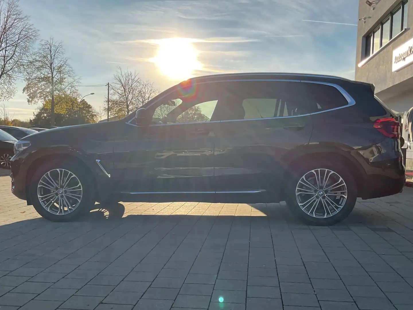 BMW X3 xDrive 20 d Luxury Line HeadUp LED RFK Sound Grau - 2