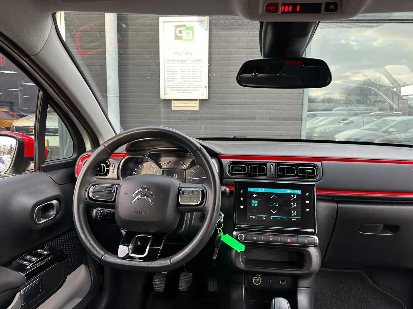 Citroen C3 1.2 PureTech Shine/CAMERA/CARPLAY/NAVI/NL-AUTO NAP Weiß - 2