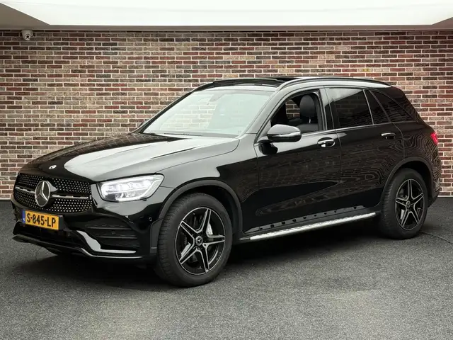 Mercedes-Benz GLC view 9