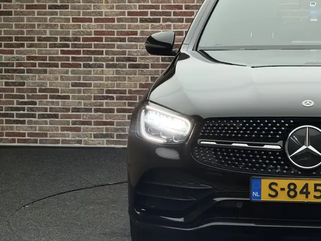 Mercedes-Benz GLC view 6