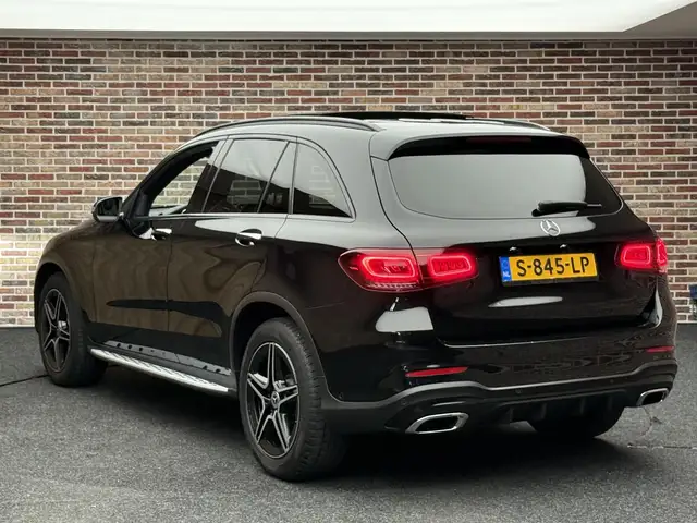 Mercedes-Benz GLC view 8