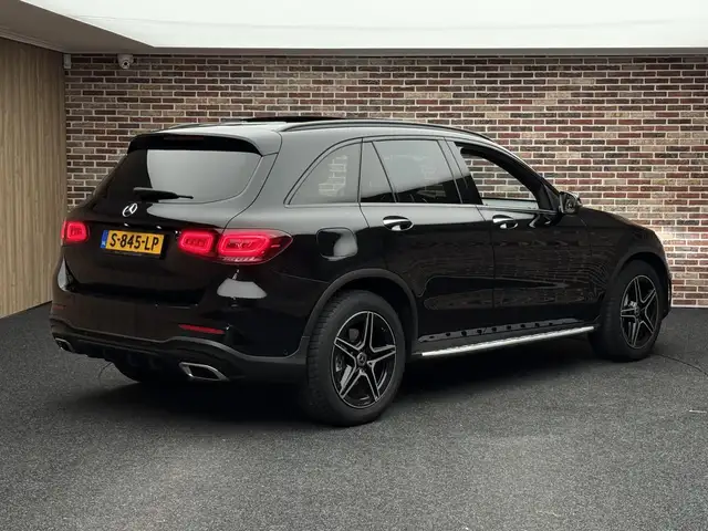 Mercedes-Benz GLC view 11