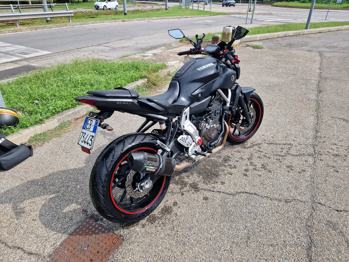 Yamaha MT-07 Moto Cage Noir - 1