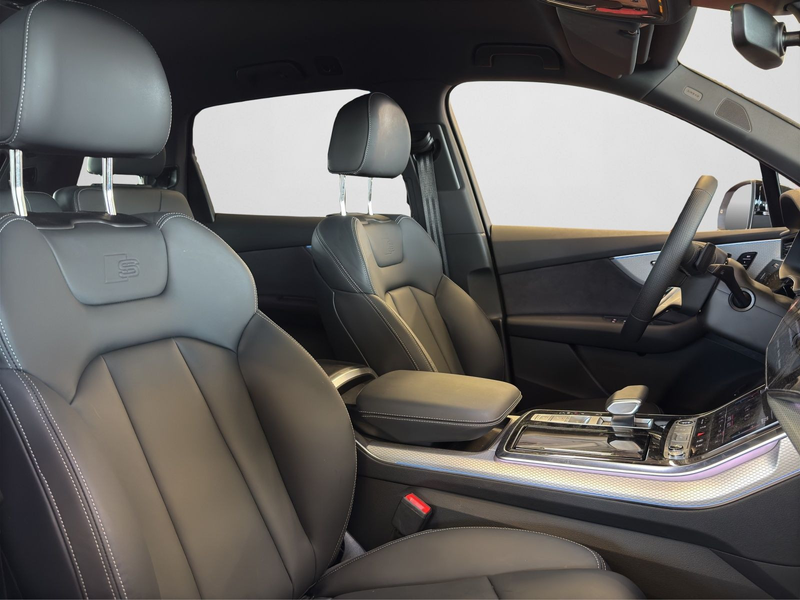 Audi Q7 S line TFSI 7-Sitzer MATRIX B&O 360° HuD — photo 4