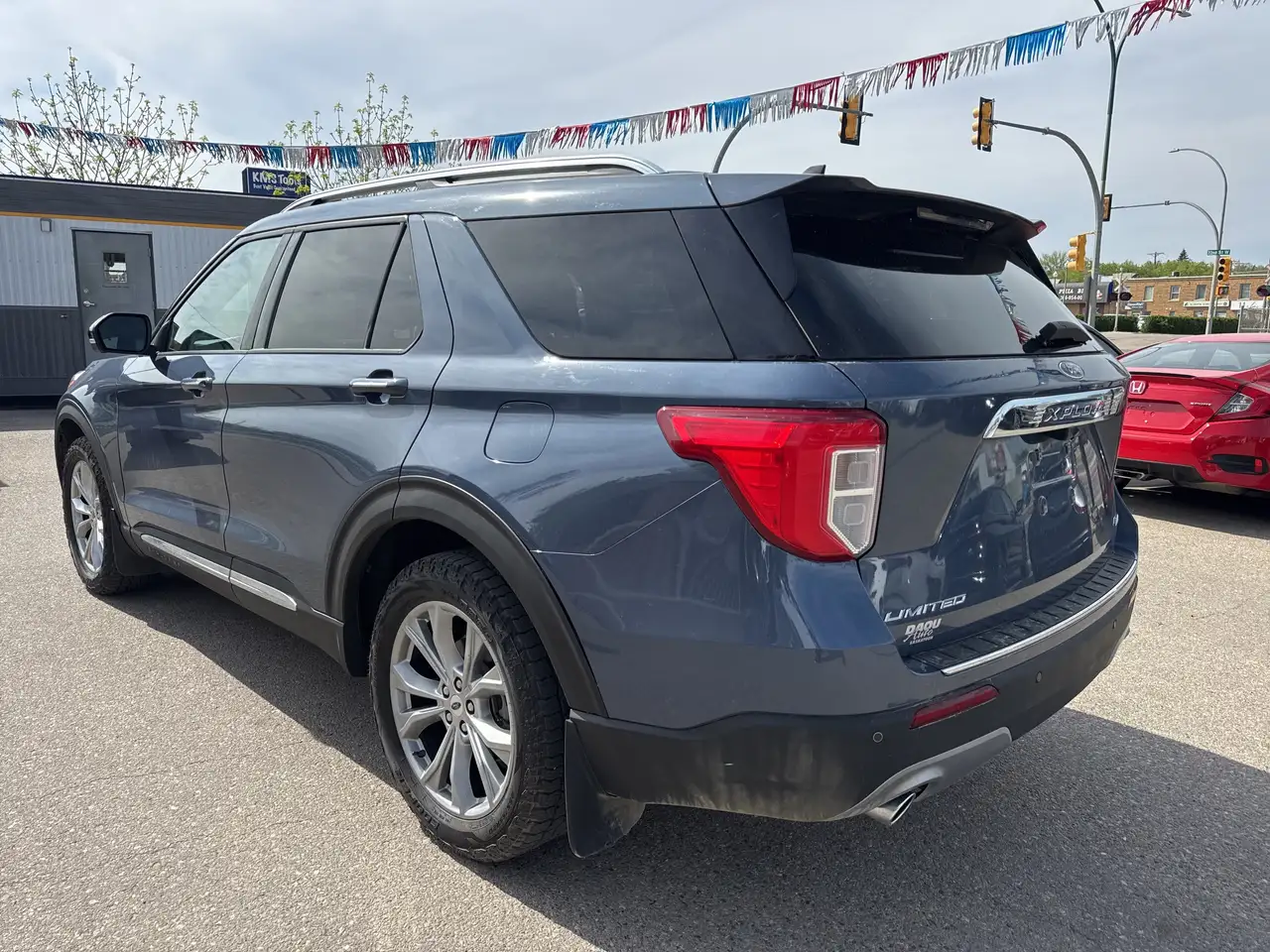 Ford Explorer снимка Ford Explorer