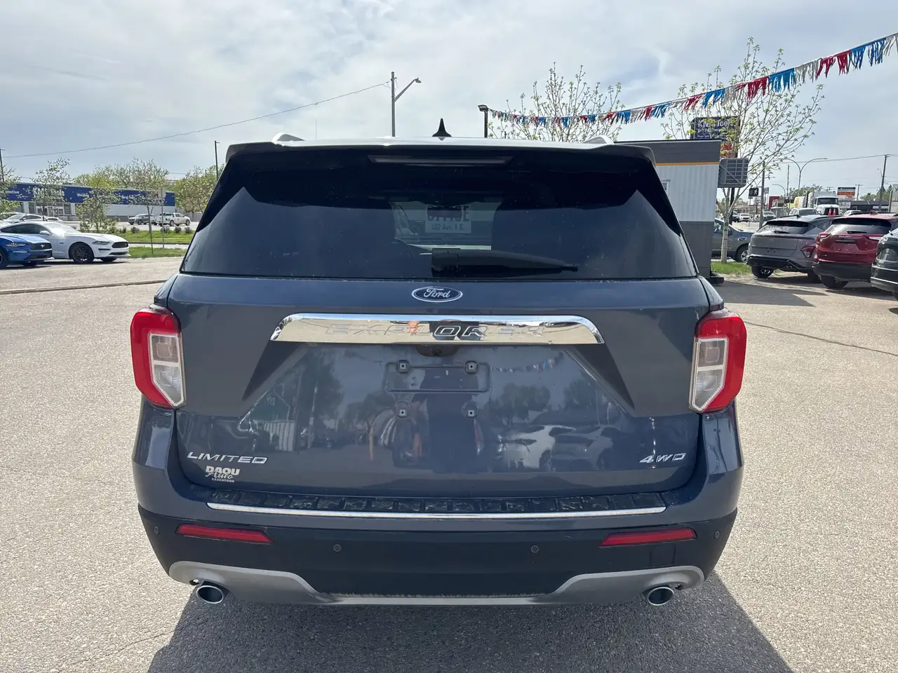 Ford Explorer снимка Ford Explorer