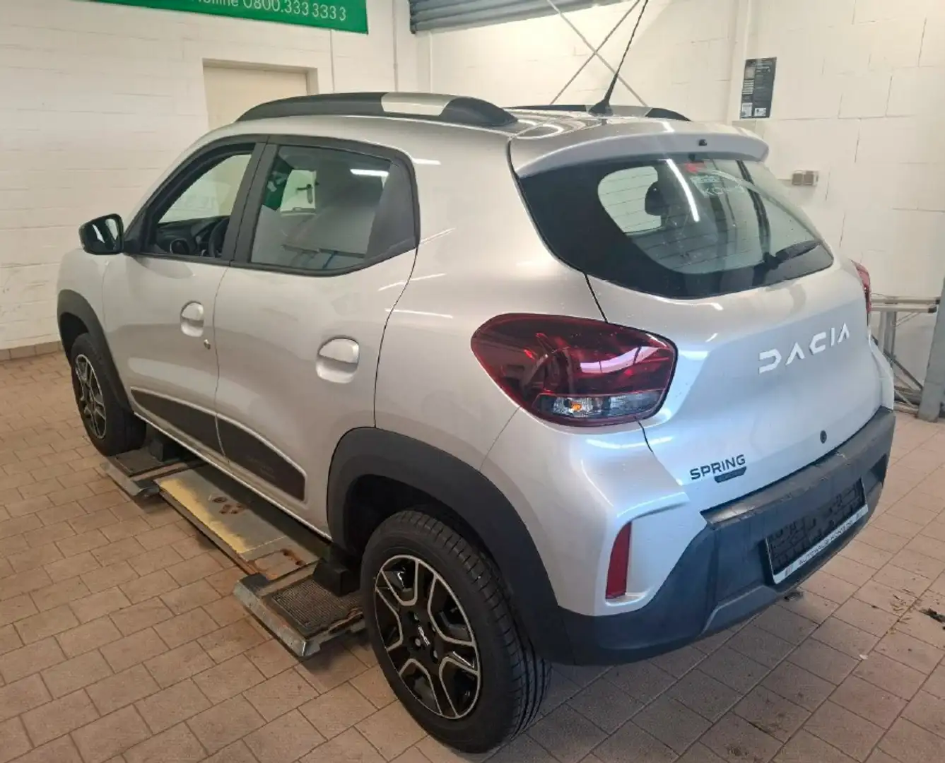 Dacia Spring Essential 45 Klima - Bluetooth Silber - 2