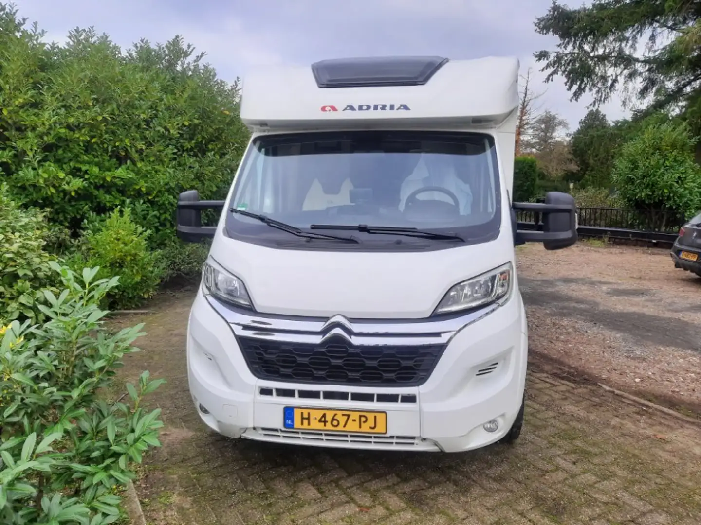 Adria MATRIX M 670SL Wit - 1