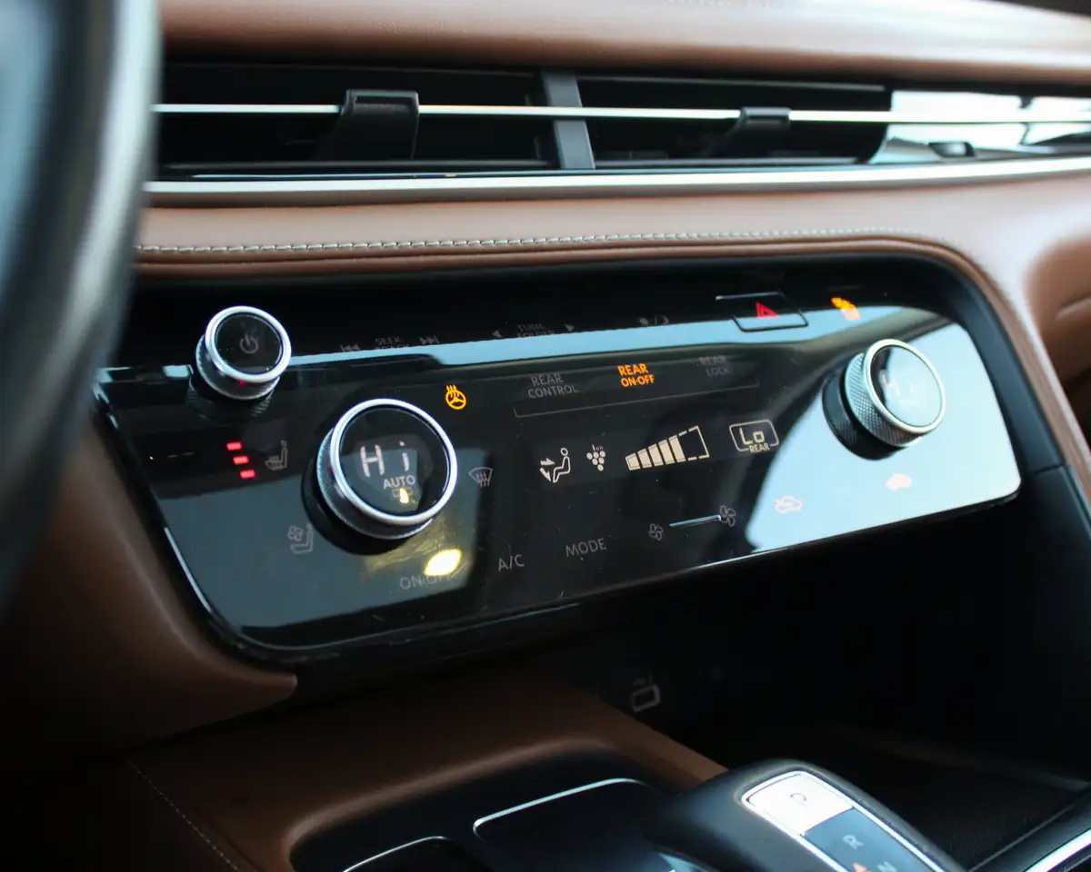 Infiniti QX60 fotografie Infiniti QX60