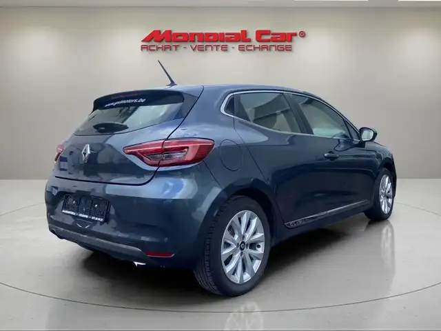 Renault Clio view 4