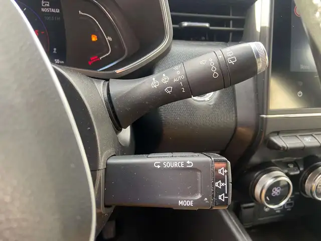 Renault Clio view 8