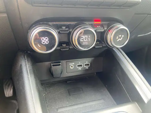 Renault Clio view 12