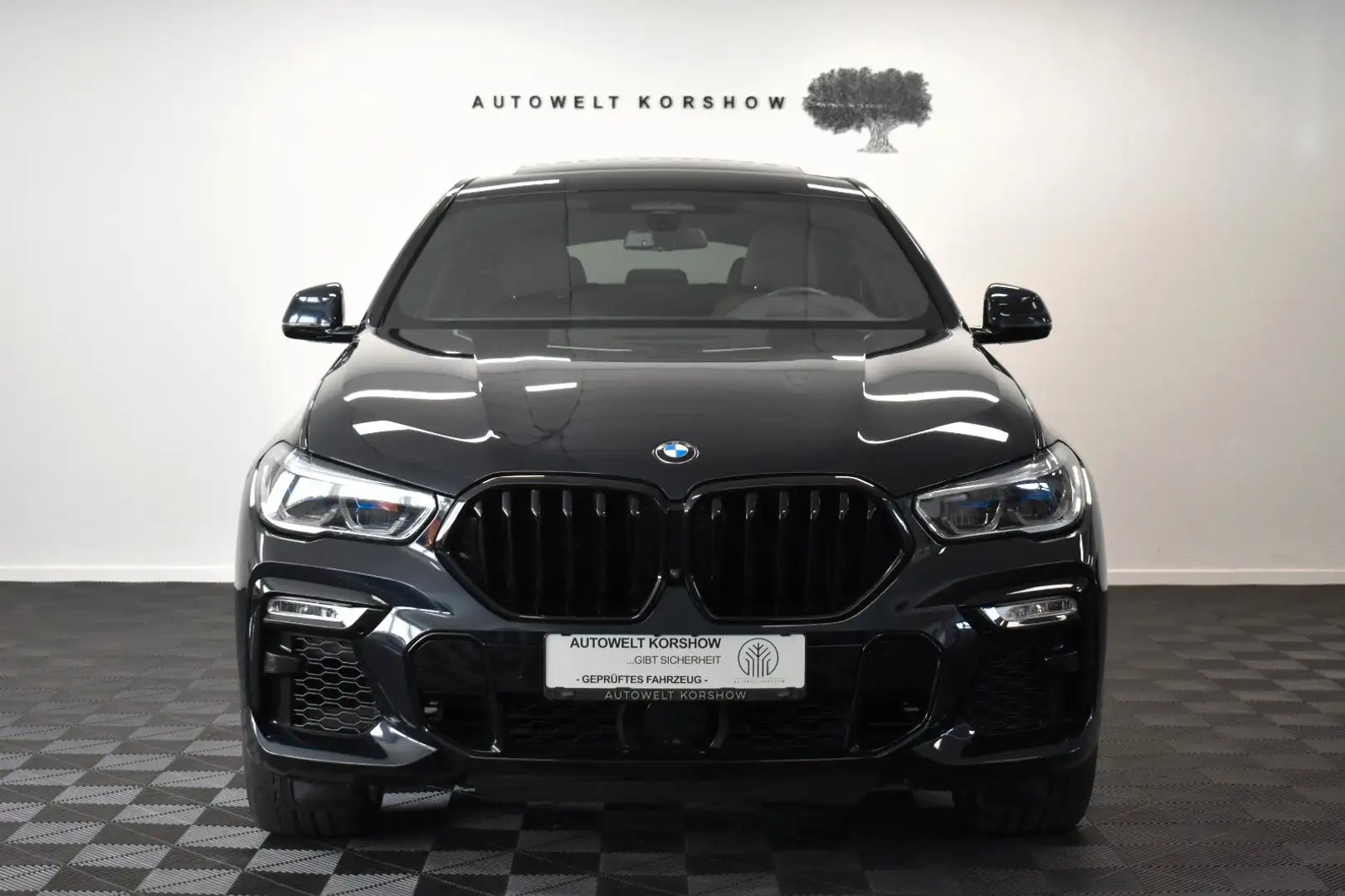 BMW X6 M50 i *LASER*SOFTCL*PANO*SITZLUFT*HUD*MEMORY Schwarz - 2