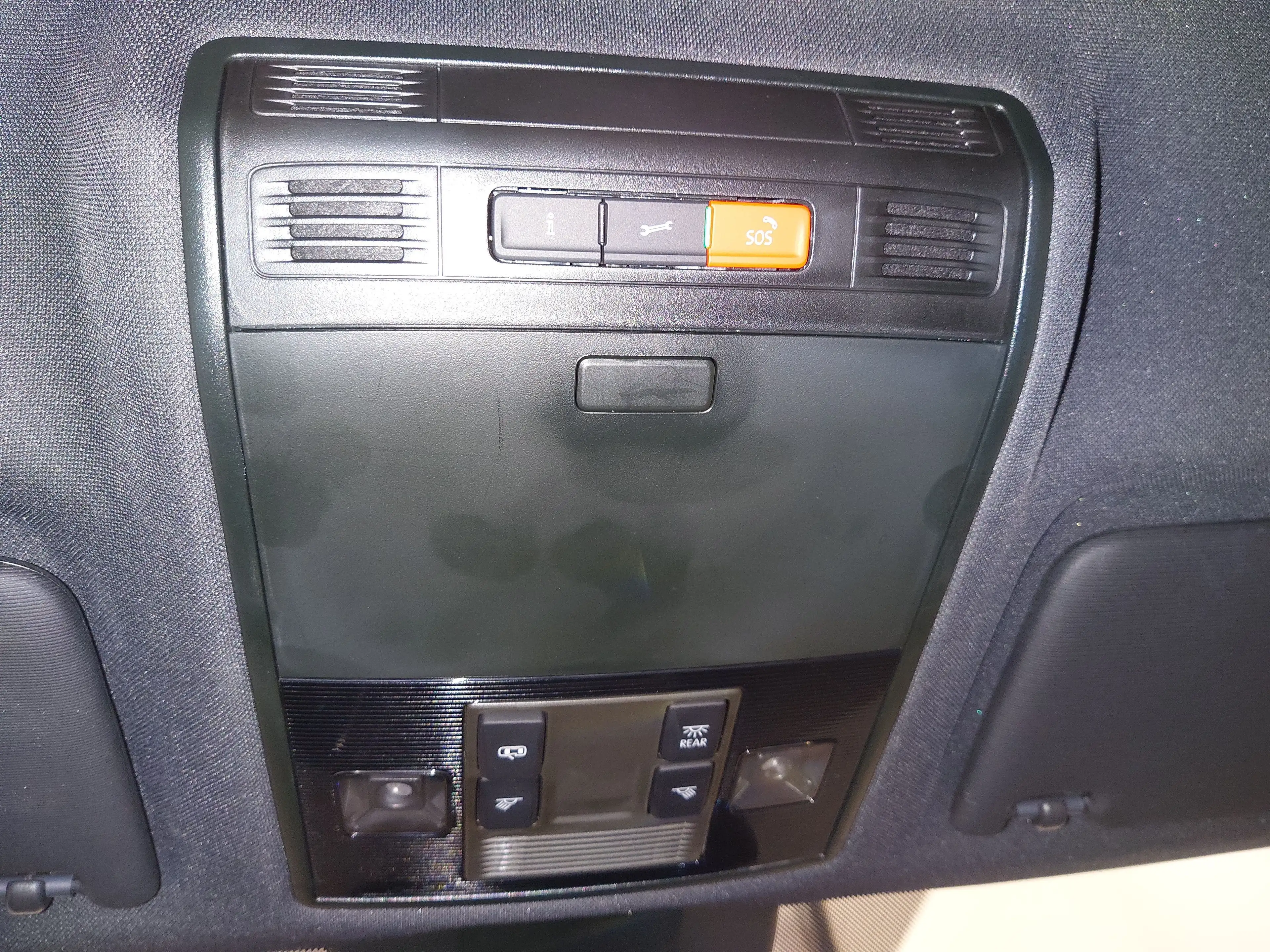 Skoda Superb Combi 2.0 TDI Sportline NAVI LED AHK — photo 13