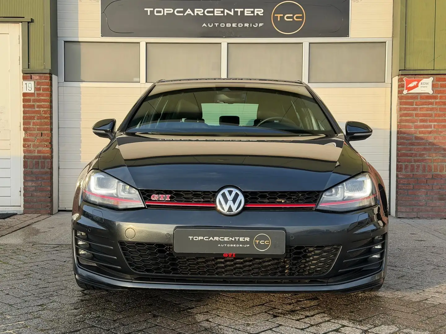 Volkswagen Golf GTI 2.0T SI Performance/CAMERA/LEER/STOELV Schwarz - 2