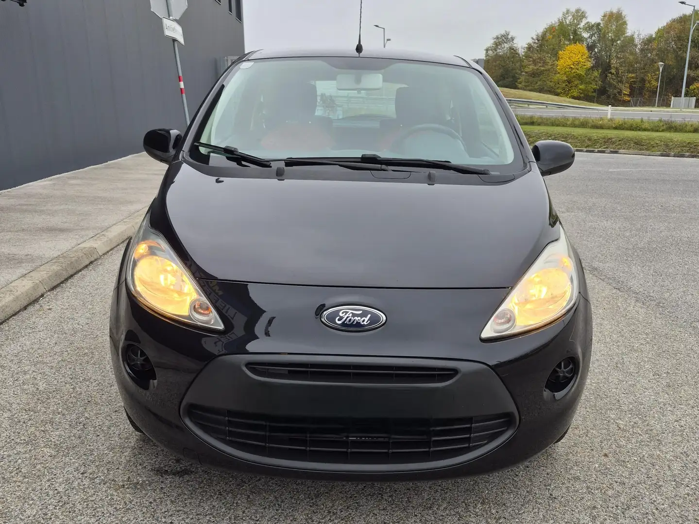 Ford Ka/Ka+ Ka 1,2 Trend Schwarz - 2