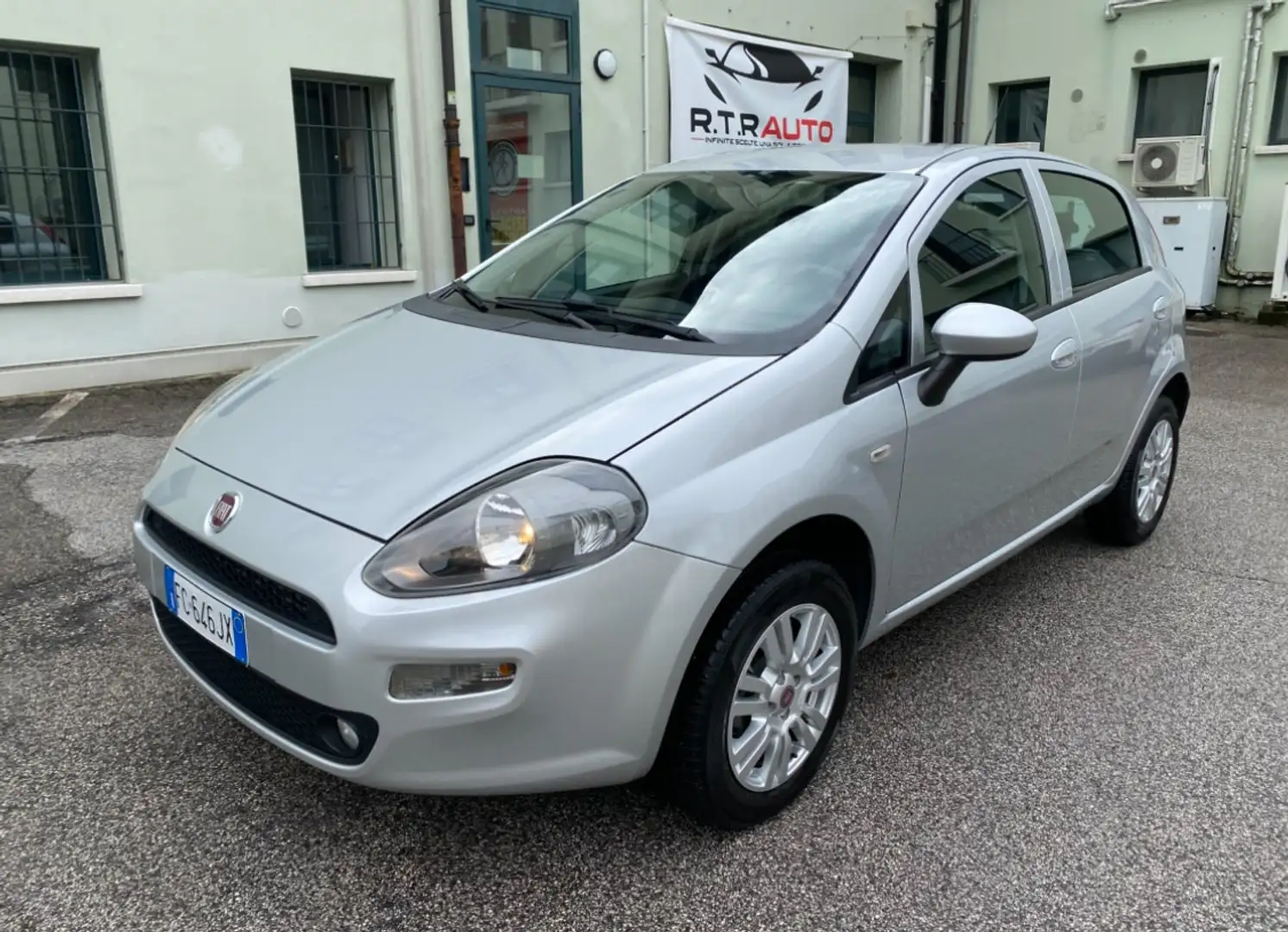 Fiat Punto Evo 1.4 8V Natural Power Lounge METANO Gris - 2